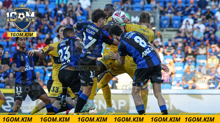 Choi-keo-tai-xiu-ty-le-2-5-trong-tran-Central-Coast-Mariners-vs-Auckland-FC